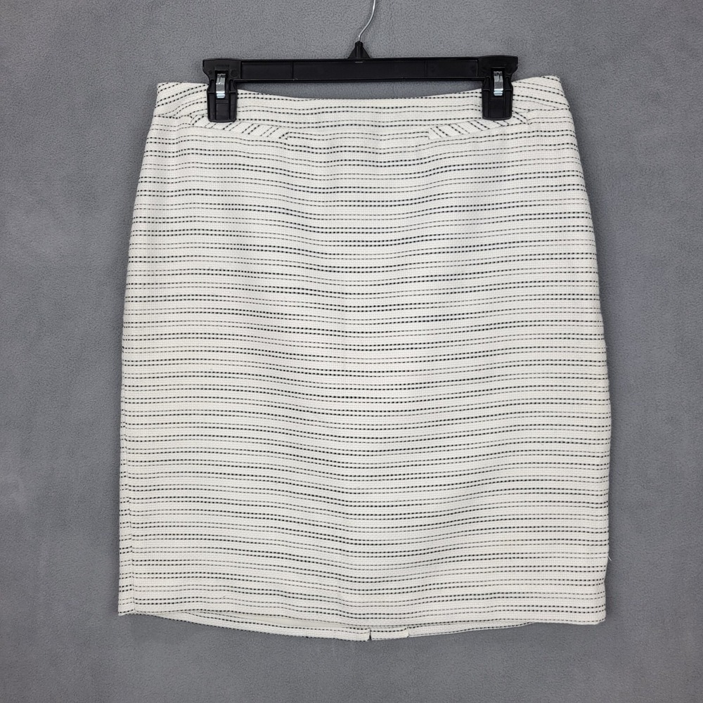 Halogen Pencil Skirt Women 10 White Black Timeless Mob Wife Bold Quiet Luxury